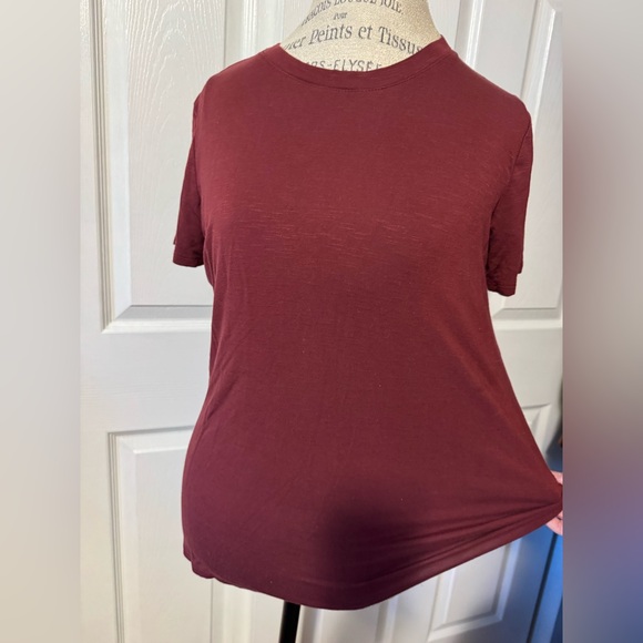 Maurices Medium Burgundy Wine T-Shirt - Picture 9 of 12